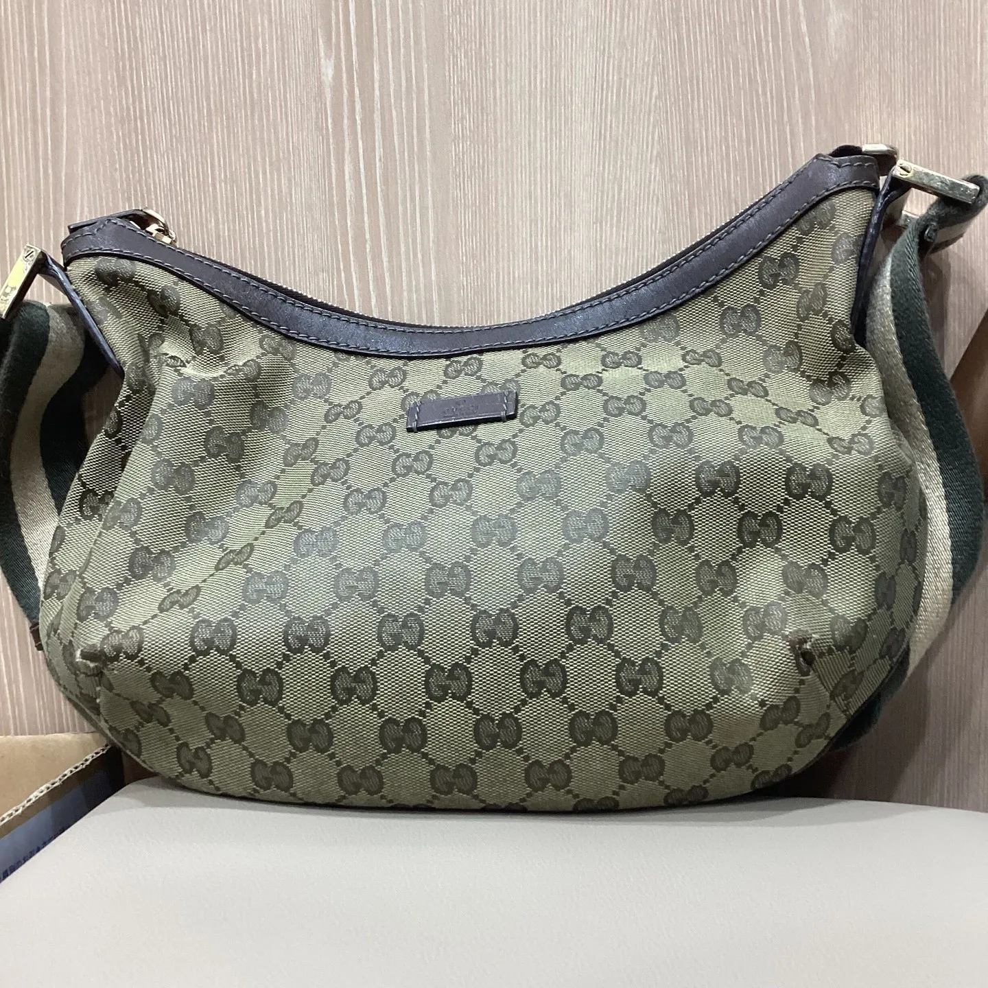 GUCCI グッチ GGキャンバス ショルダーバッグをお買取...