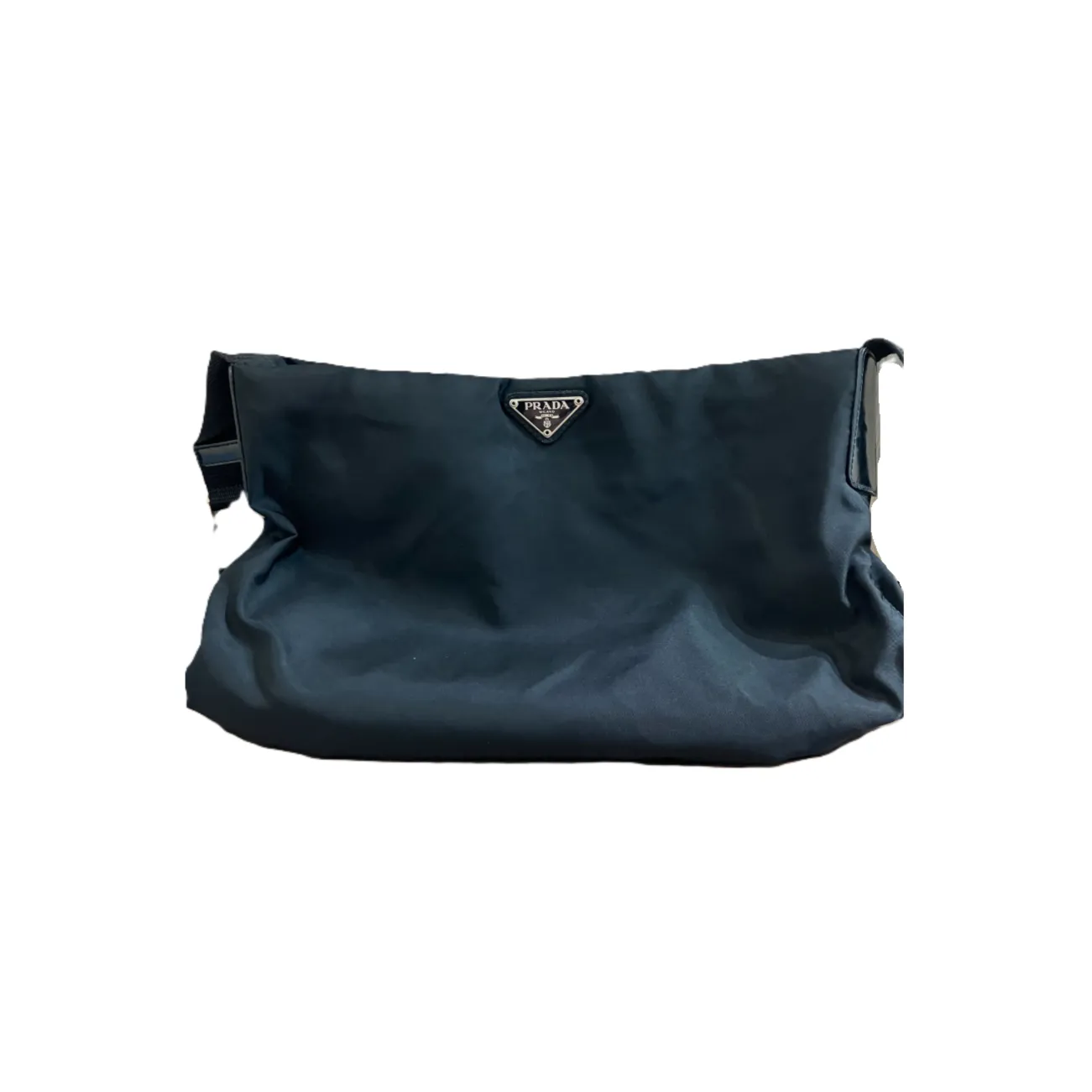 明石駅近くのプラダ買取の魅力