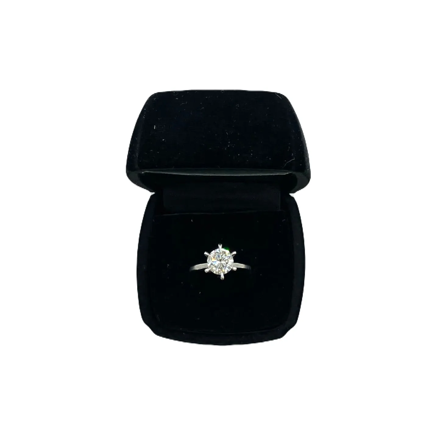 少価値のある、１キャラットアップのダイヤモンドリングをお買い取り致しました💍。