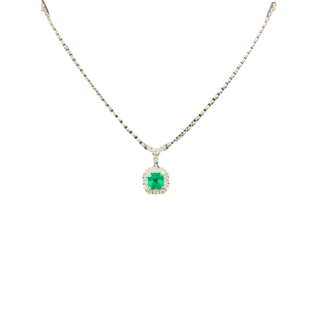 非常に高品質で美しいエメラルドペンダントネックレスを買取させていただきました💎✨。