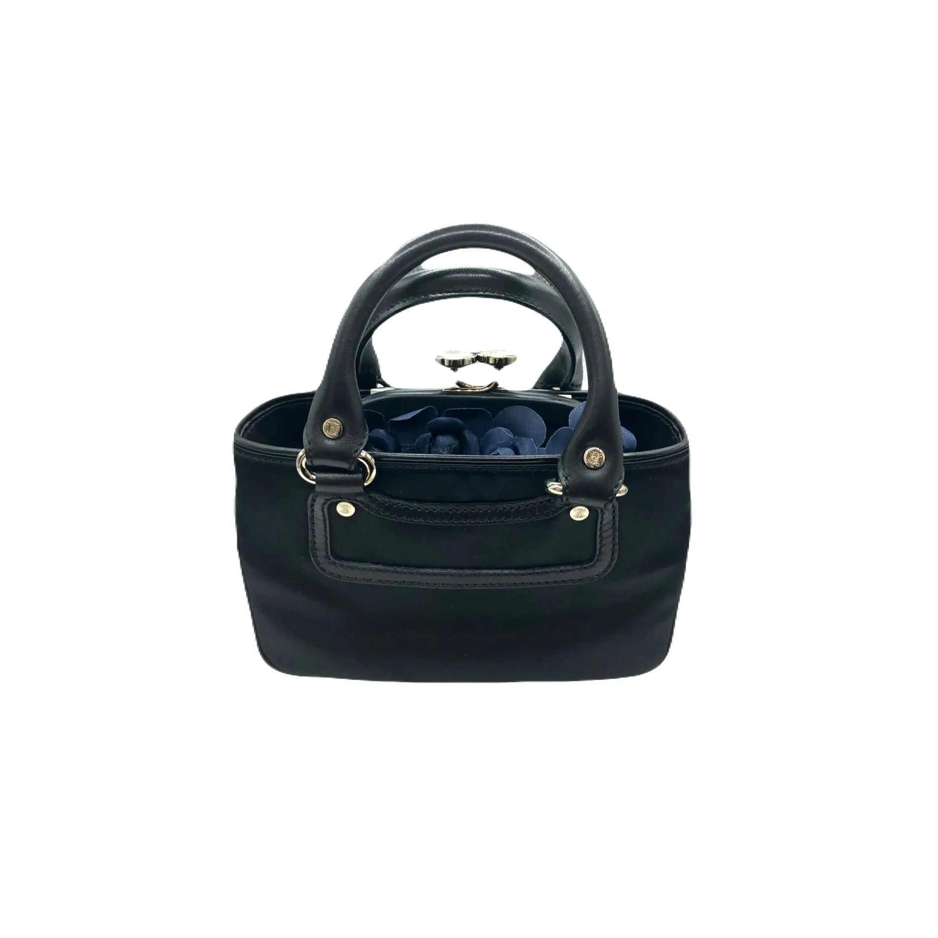 明石でセリーヌのバッグ売るなら大吉明石パピオス店へ