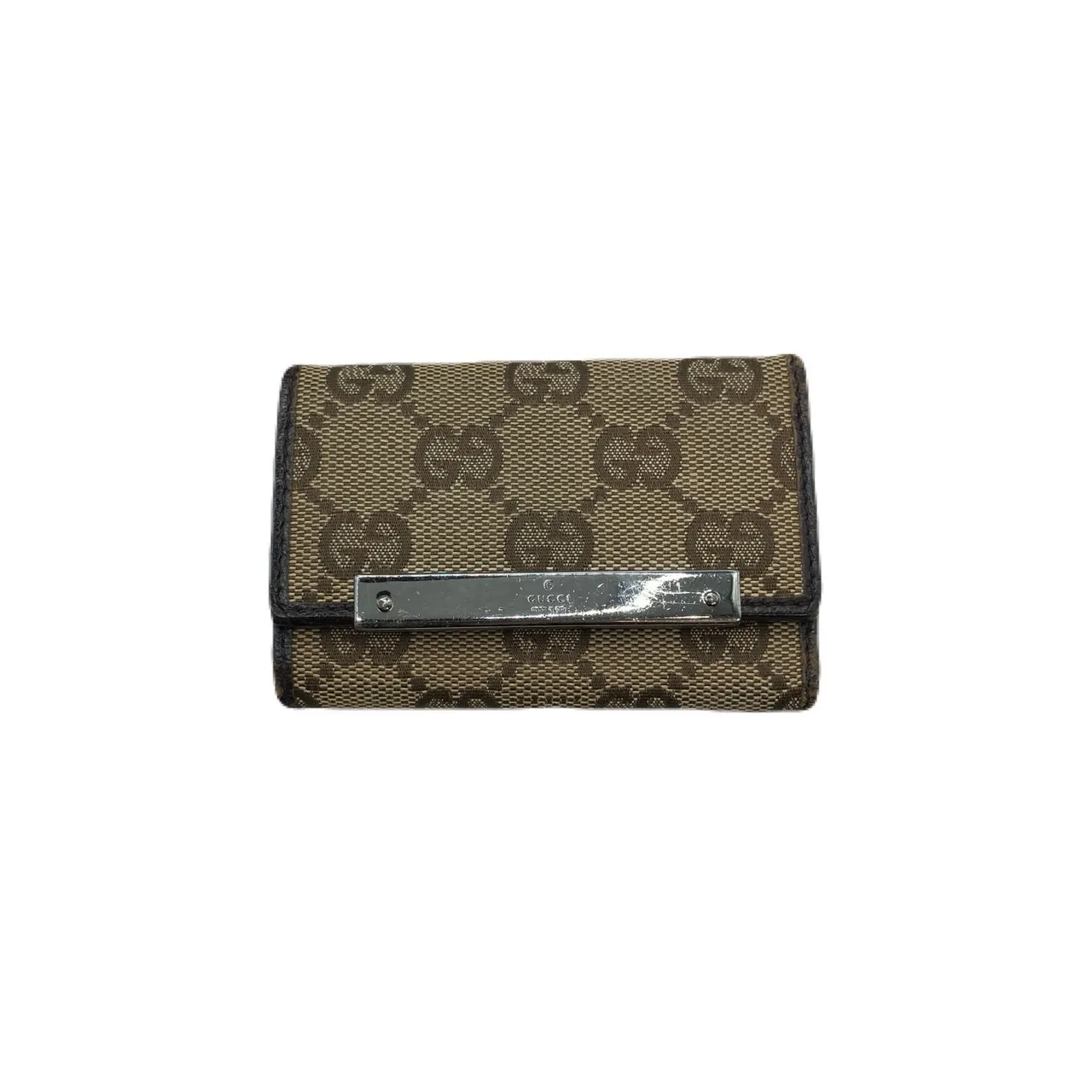 本日は、グッチのGG柄のキーケースをお買取りさせていただきました。