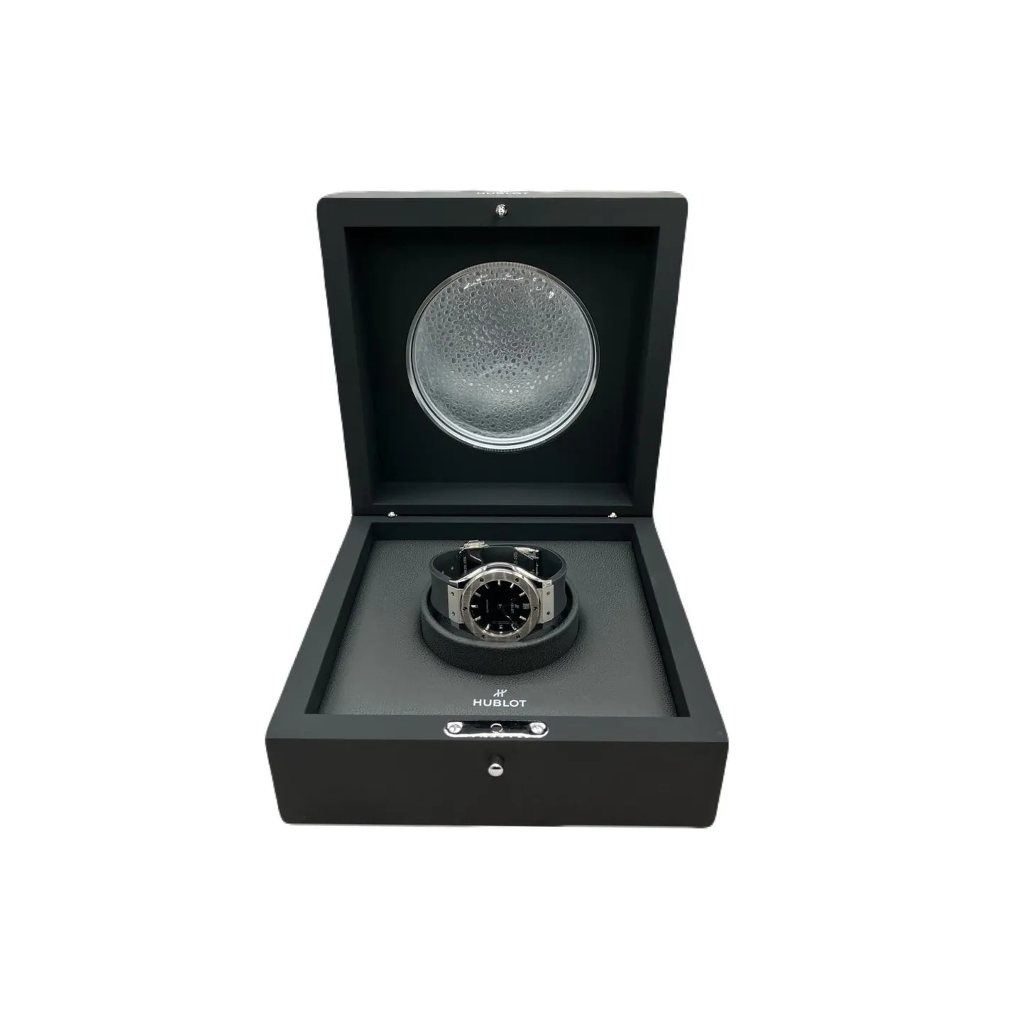 ウブロ　クラシック・フュージョン チタニウム　腕時計のお買取りをさせて頂きました！✨