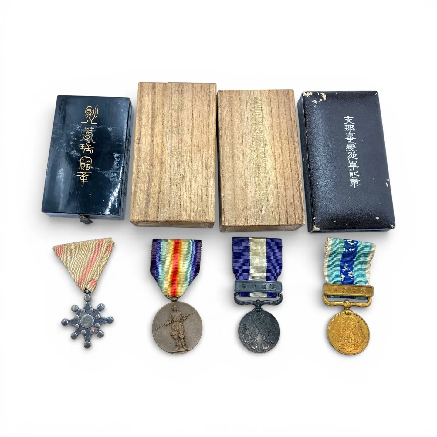 色々な勲章のお買取りをさせて頂きました🎖️